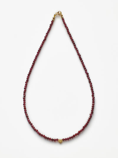 Verse-Fine-Jewellery-Garnet-18k-Gold-Heart-Necklace